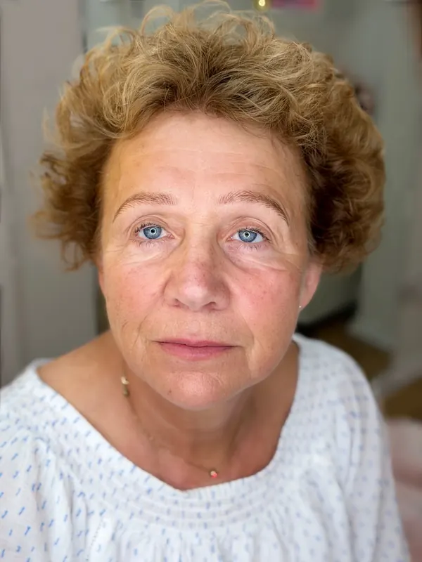 Gentle permanent brows that frame the eyes
