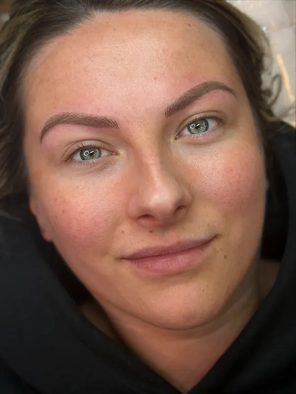 Soft, even permanent brows